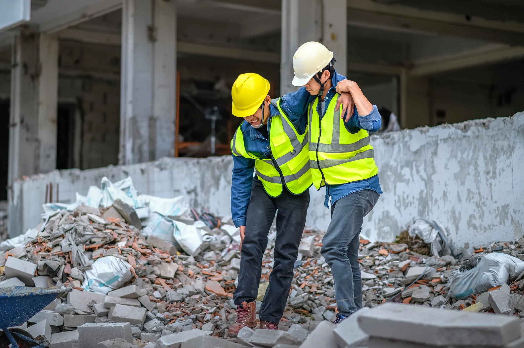 Contact our office for assistance with your work accident claim from the top construction accident lawyers in Boston, Massachusetts.